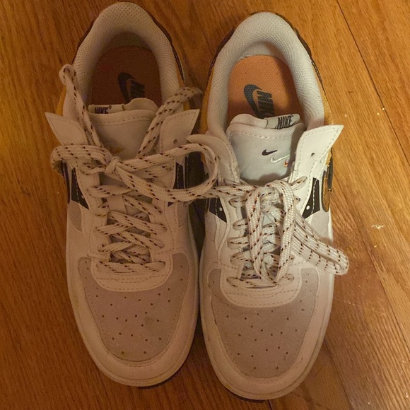 Nike shoes good condition worn only twice - Picture 4 of 4